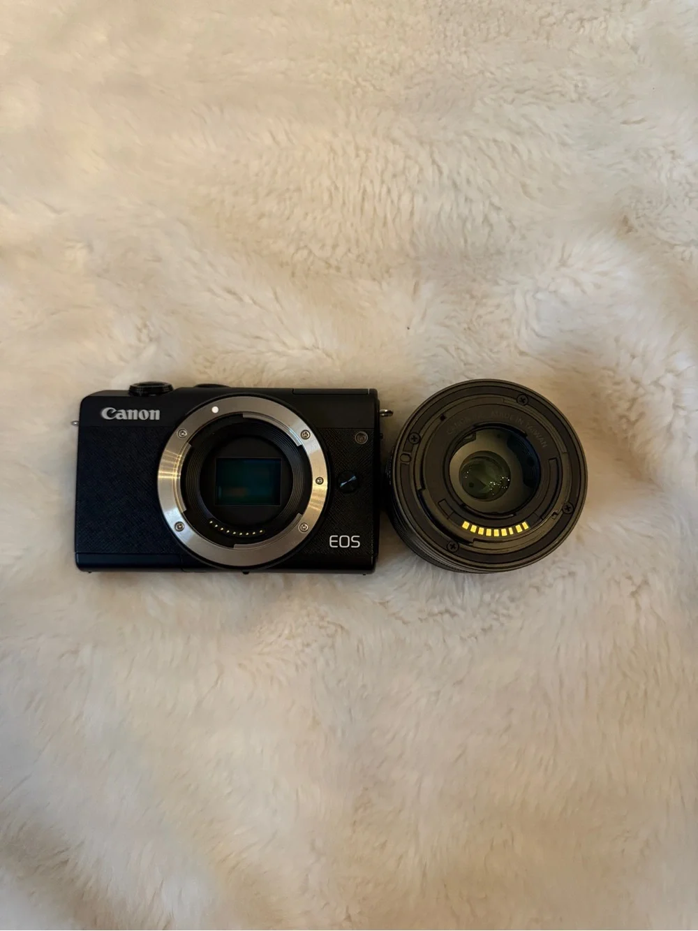 Canon EOS M200 Mirrorless Camera Bundle 📸✨